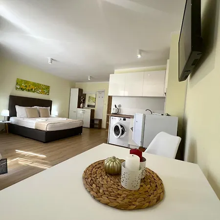 Luxury Apartmemts * بورغاس