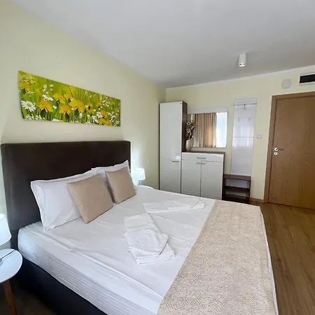 Luxury Apartmemts * بورغاس